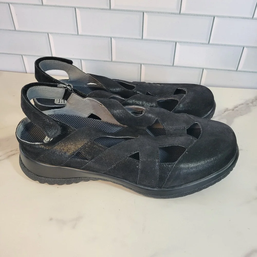 Drew Smiles Size 9 WW Womens Black Slingback Sandal Closed Toe Hook & Loop